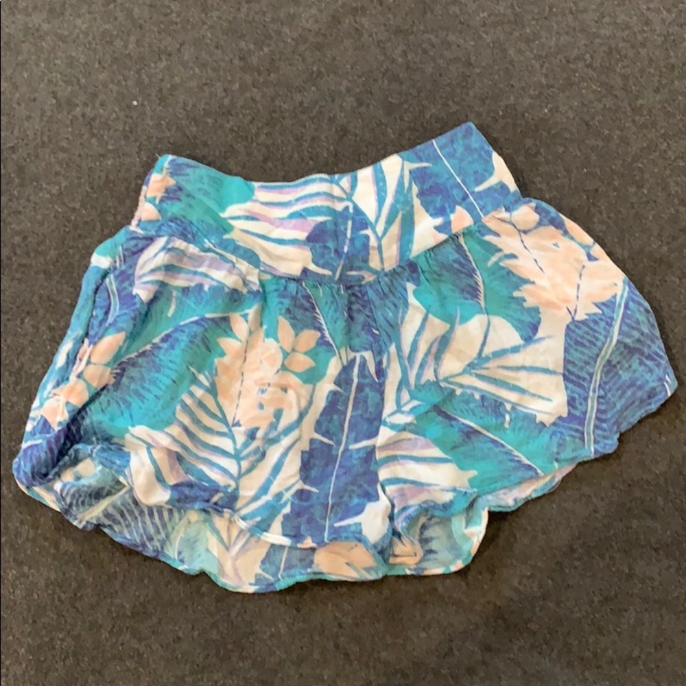 Loose fitted shorts.